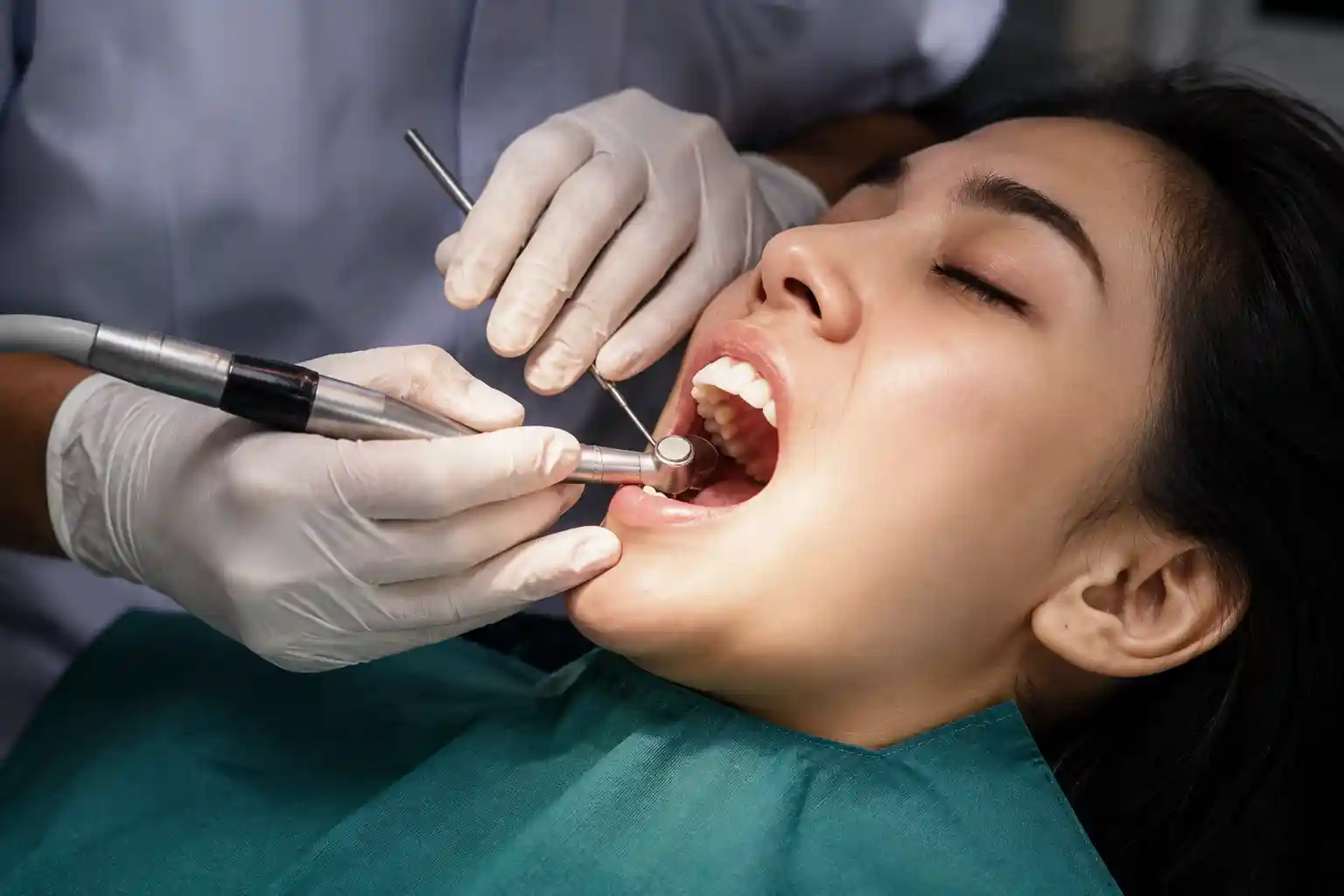 Root canal treatment at Radiant 32 Dental Clinic